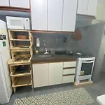 Aconchegante E Bem Localizado